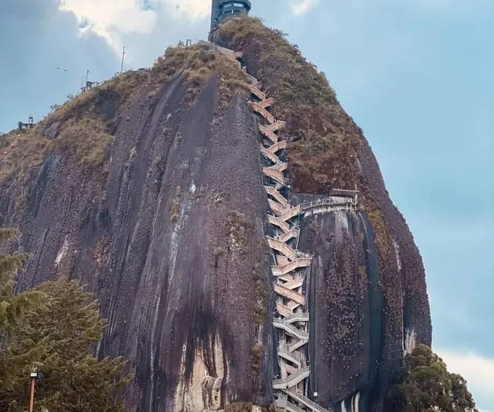 Olosunta Hills
